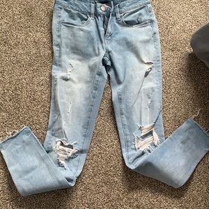 American Eagle light wash jeggings